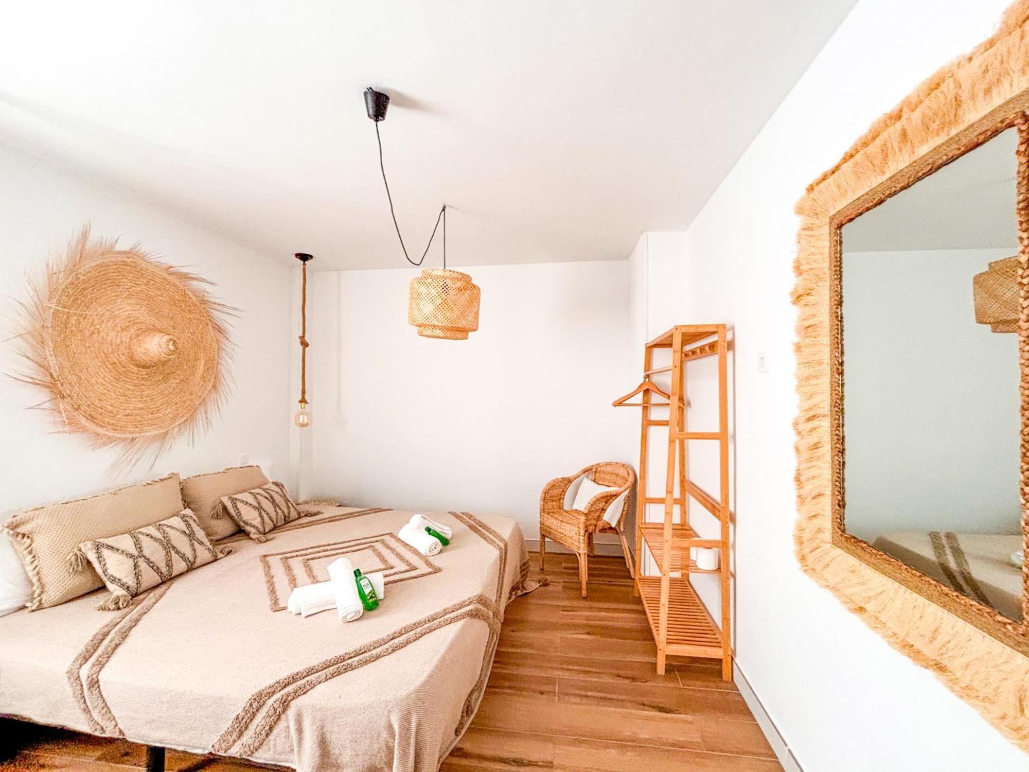 Chakra House Fuerteventura - Affordable Rooms In A Cozy Guesthouse Corralejo Exterior photo