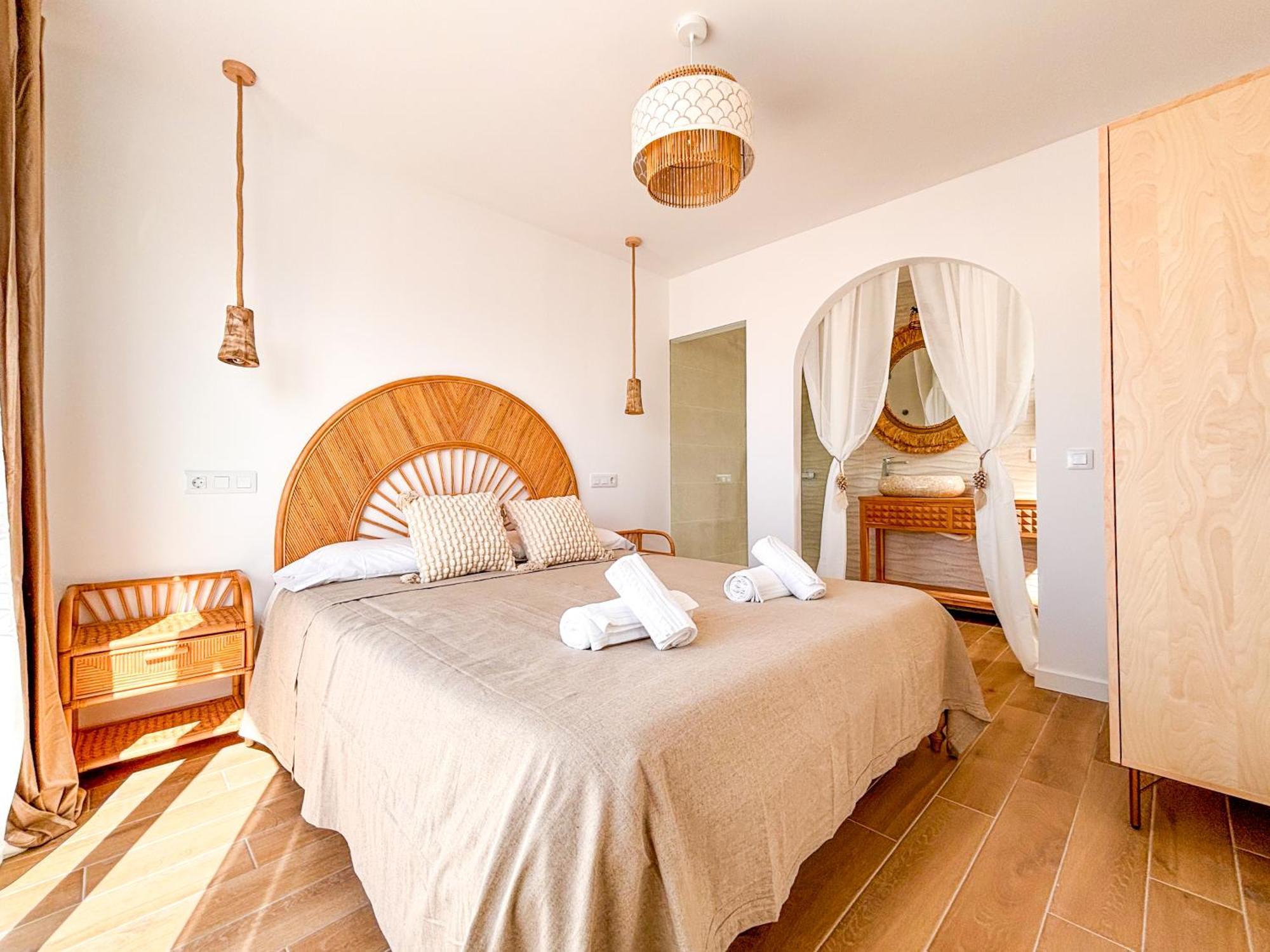 Chakra House Fuerteventura - Affordable Rooms In A Cozy Guesthouse Corralejo Exterior photo